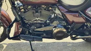 Harley-Davidson CVO Street Glide (2024)  (7)
