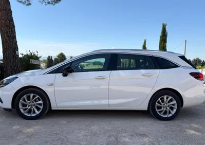Opel Astra Station Wagon 1.5 CDTI 122 CV S&S AT9 Sports Business Eleg. (2)