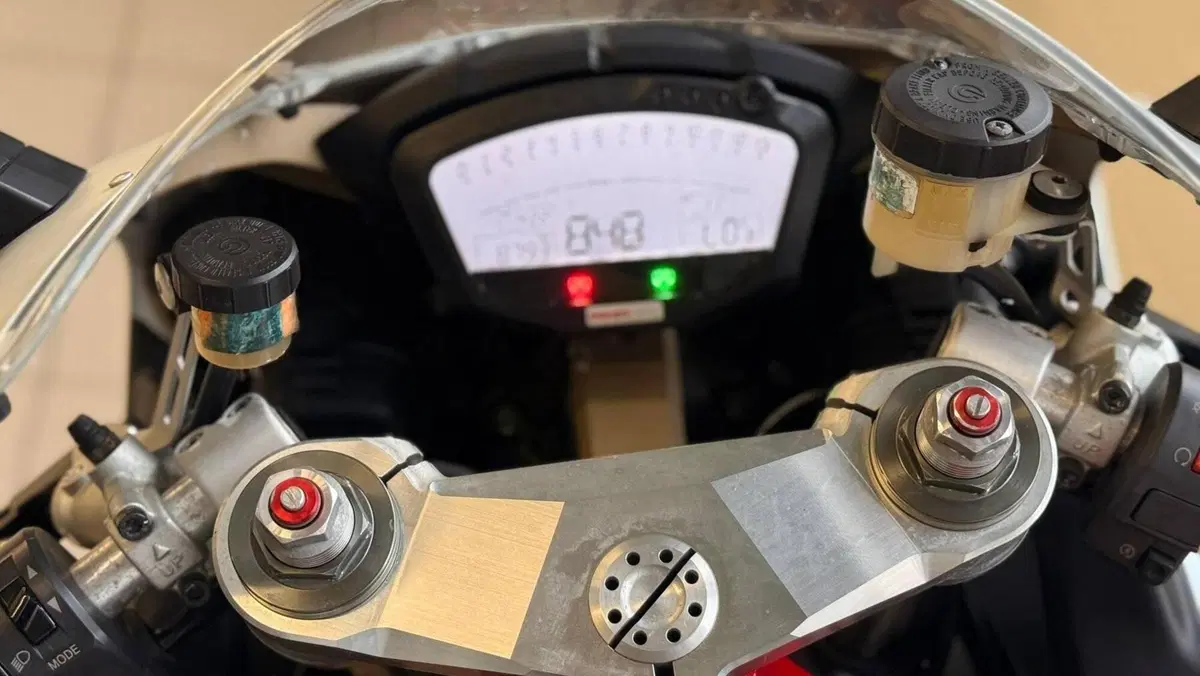 Ducati 848 EVO (2010 - 12)  (9)