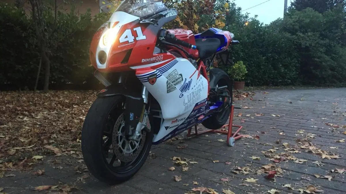Ducati 999 (2005 - 06)  (2)
