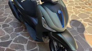 Piaggio Beverly 310 S (2025 - 26)  (3)
