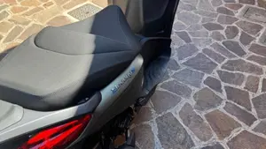 Piaggio Beverly 310 S (2025 - 26)  (7)