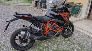 KTM 1290 Super Duke GT (2021)  (3)