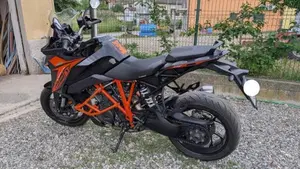 KTM 1290 Super Duke GT (2021)  (4)