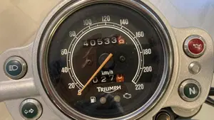 Triumph Scrambler (2006 - 17)  (5)