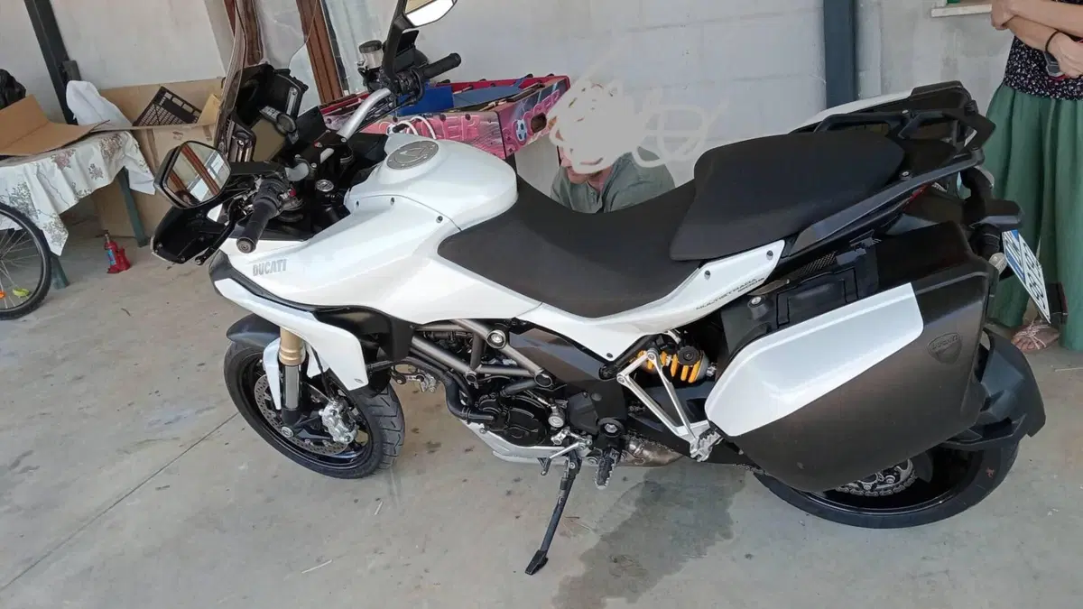 Ducati Multistrada 1200 ABS (2010 - 12)  (4)
