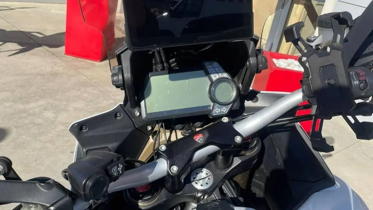 Ducati Multistrada 1200 ABS (2010 - 12)  (5)