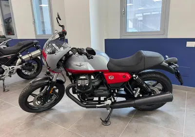 Moto Guzzi V7 Stone Corsa (2023 - 25) - Annuncio 10014488
