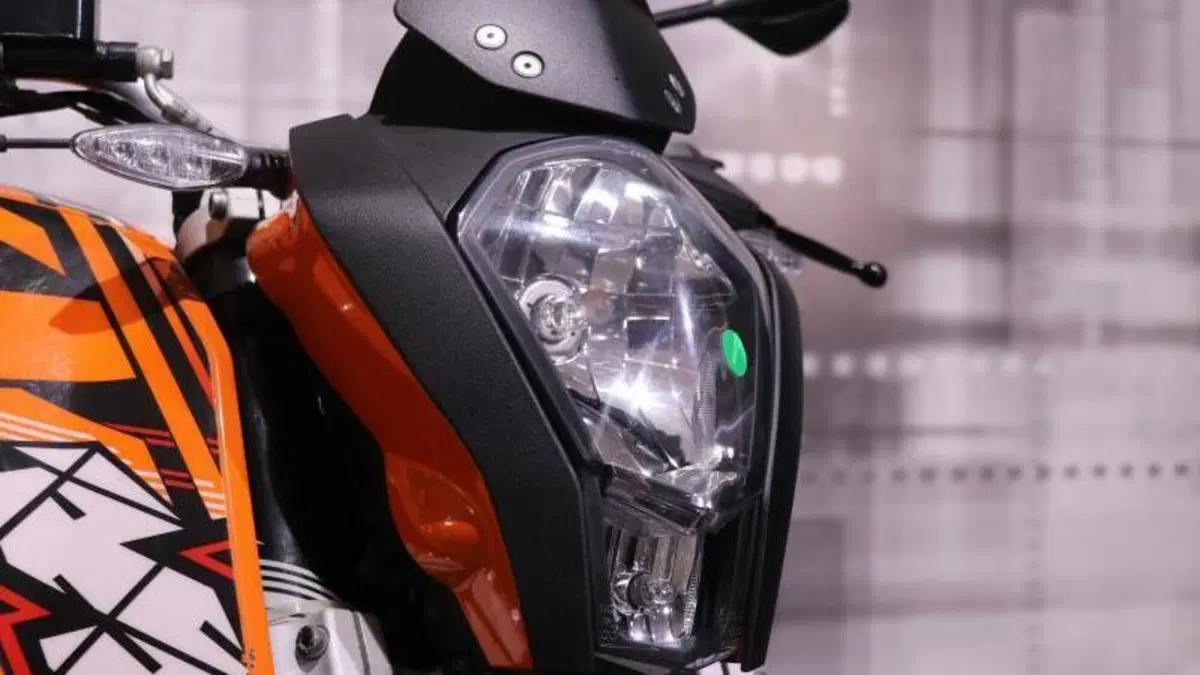 KTM 125 Duke  (3)