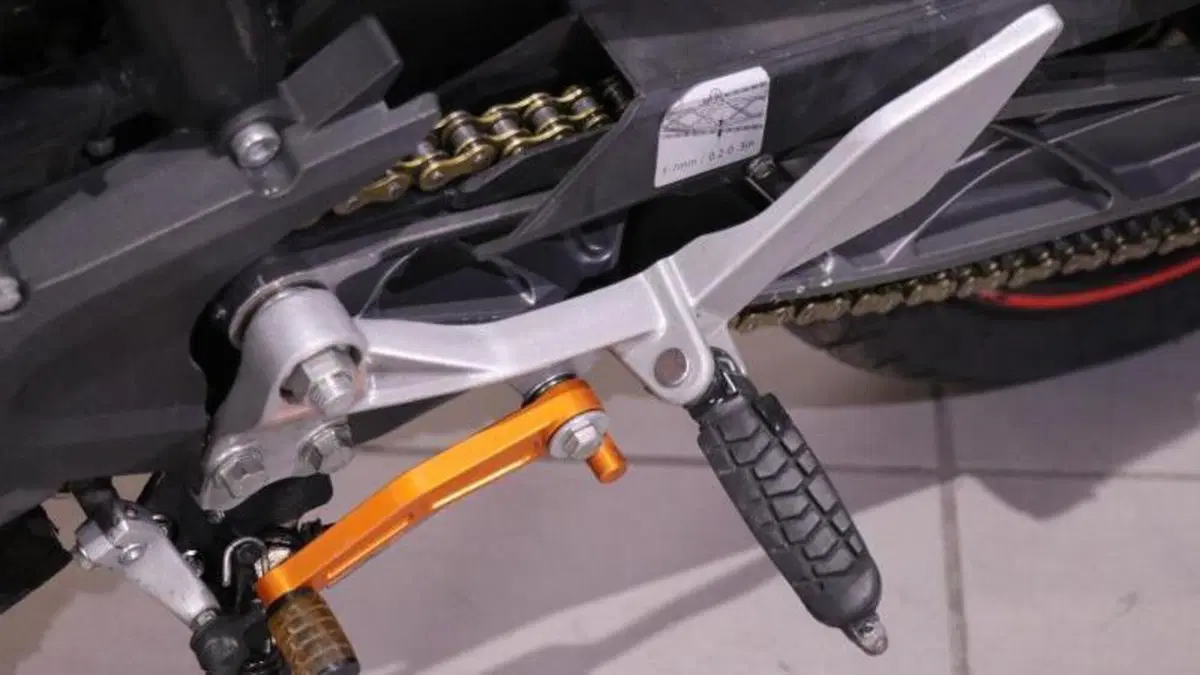 KTM 125 Duke  (4)