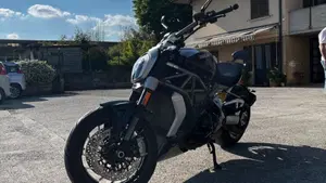Ducati Diavel 1260 S (2019 - 20)  (5)