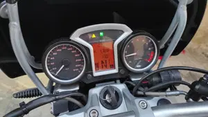 Bmw R 1200 R Classic (2011 - 12)  (2)