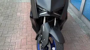 Yamaha X-Max 300 (2025 - 26)  (4)