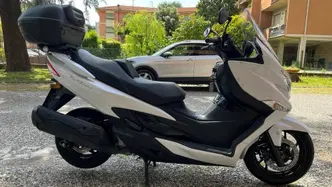 Suzuki Burgman AN 400 (2017 - 20) usata