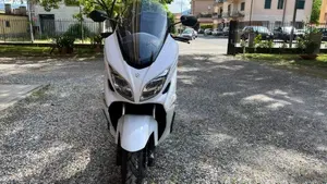 Suzuki Burgman AN 400 (2017 - 20)  (3)