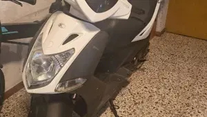 Kymco Agility 150 R16  (2)