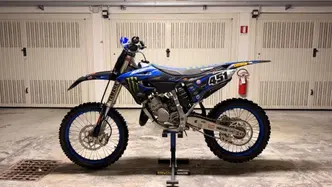 Yamaha YZ 125 (2022) usata