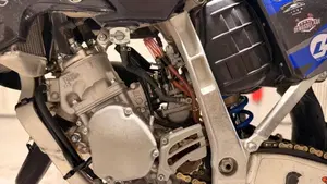 Yamaha YZ 125 (2022)  (5)