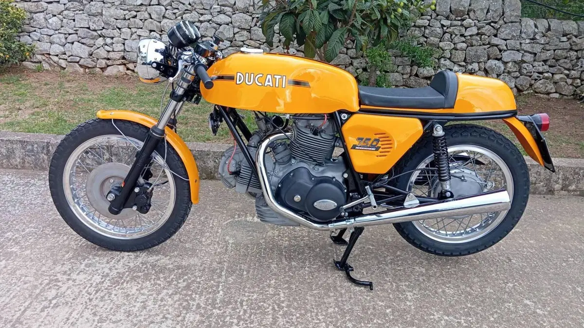 Ducati   (2)