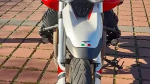 Moto Guzzi V85 TT Evocative Graphics (2019 - 20)  (10)