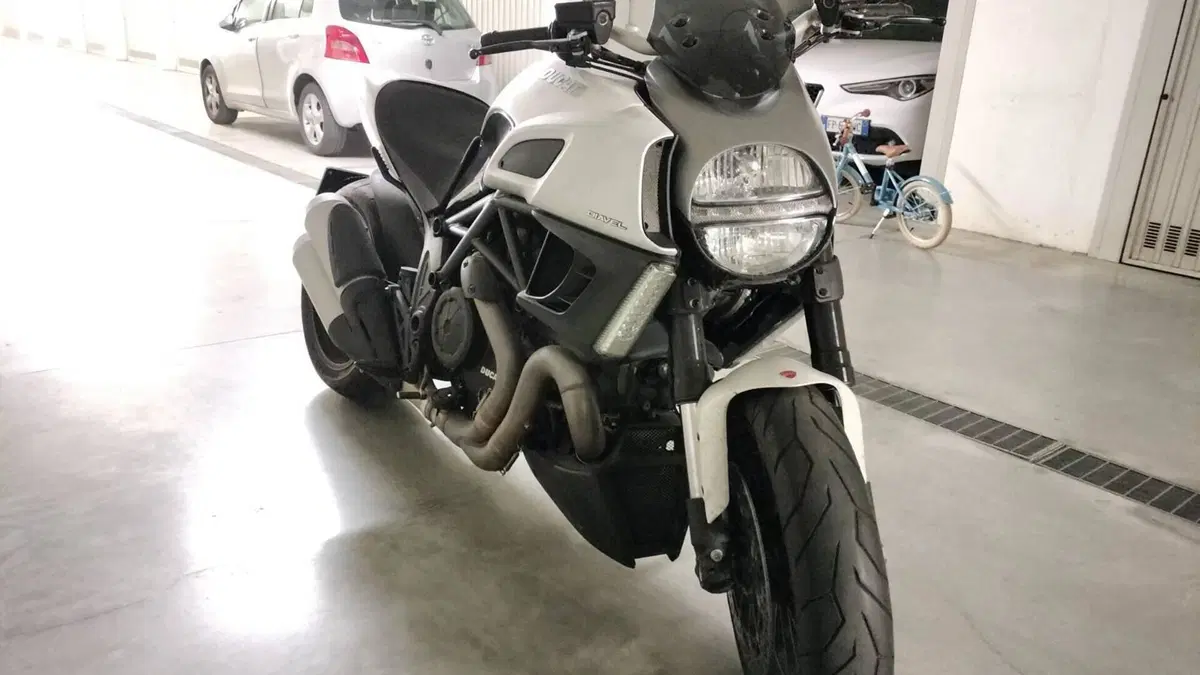 Ducati Diavel 1200 (2010 - 13)  (3)