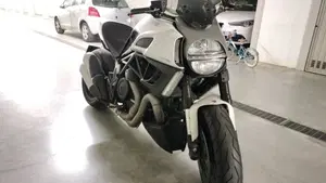 Ducati Diavel 1200 (2010 - 13)  (3)