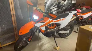 KTM 690 Enduro R (2026)  (4)