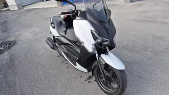 Yamaha X-Max 250 (2014 - 16) usata