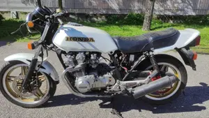 Honda   (4)