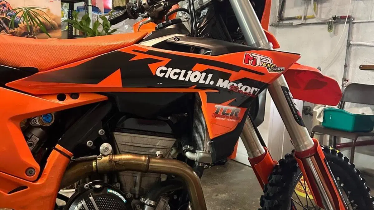 KTM 350 EXC-F (2024)  (2)