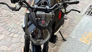 Ducati Monster 937 (2021 - 25)  (4)