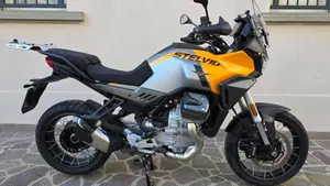 Moto Guzzi Stelvio (2024 - 26) 