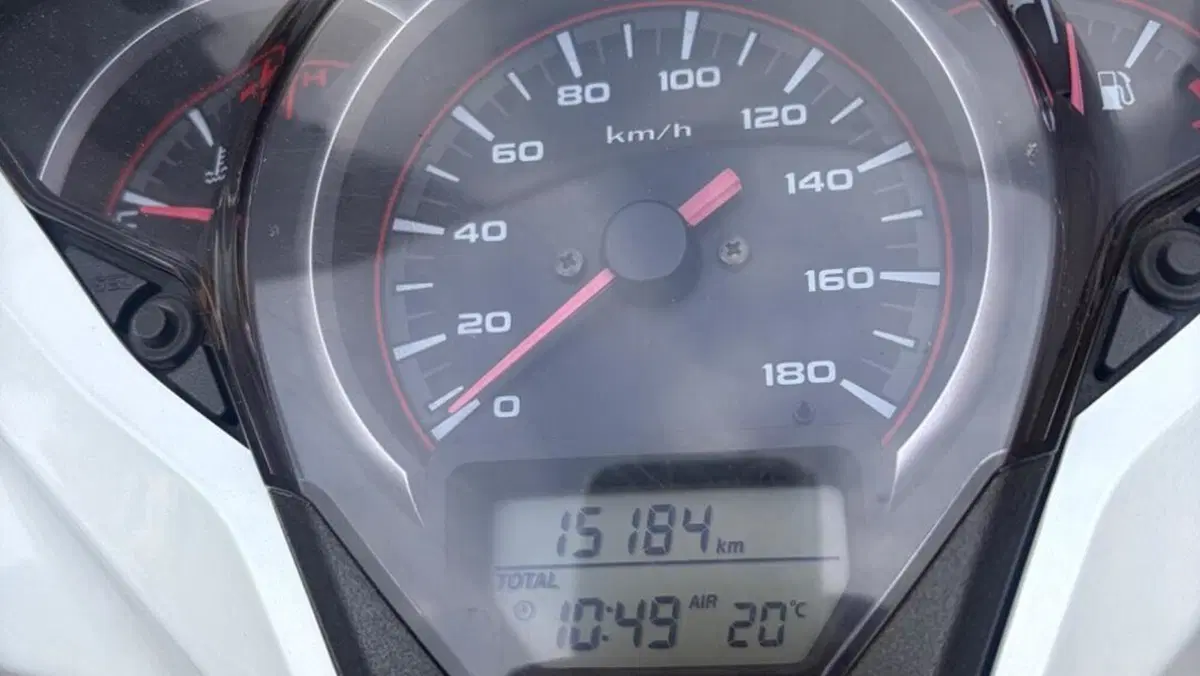 Honda SH 300 i ABS (2016 - 20)  (2)