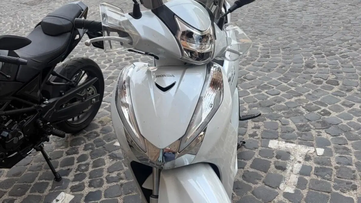 Honda SH 300 i ABS (2016 - 20)  (5)