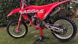 GASGAS MC 125 (2023)  (2)