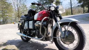 Moto Guzzi   (2)