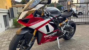 Ducati Panigale V2 Superquadro Final Edition (2024)  (3)