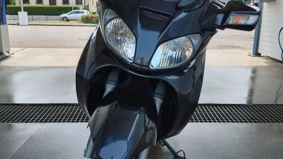 Suzuki Burgman AN 650 Executive ABS (2006 - 12)  (2)
