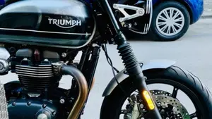 Triumph Speed Twin 1200 (2019 - 20)  (12)