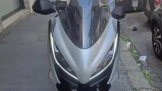 Zontes ZT350-E (2023 - 25) usata
