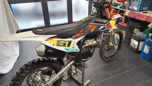 KTM 250 SX-F (2024)  (9)