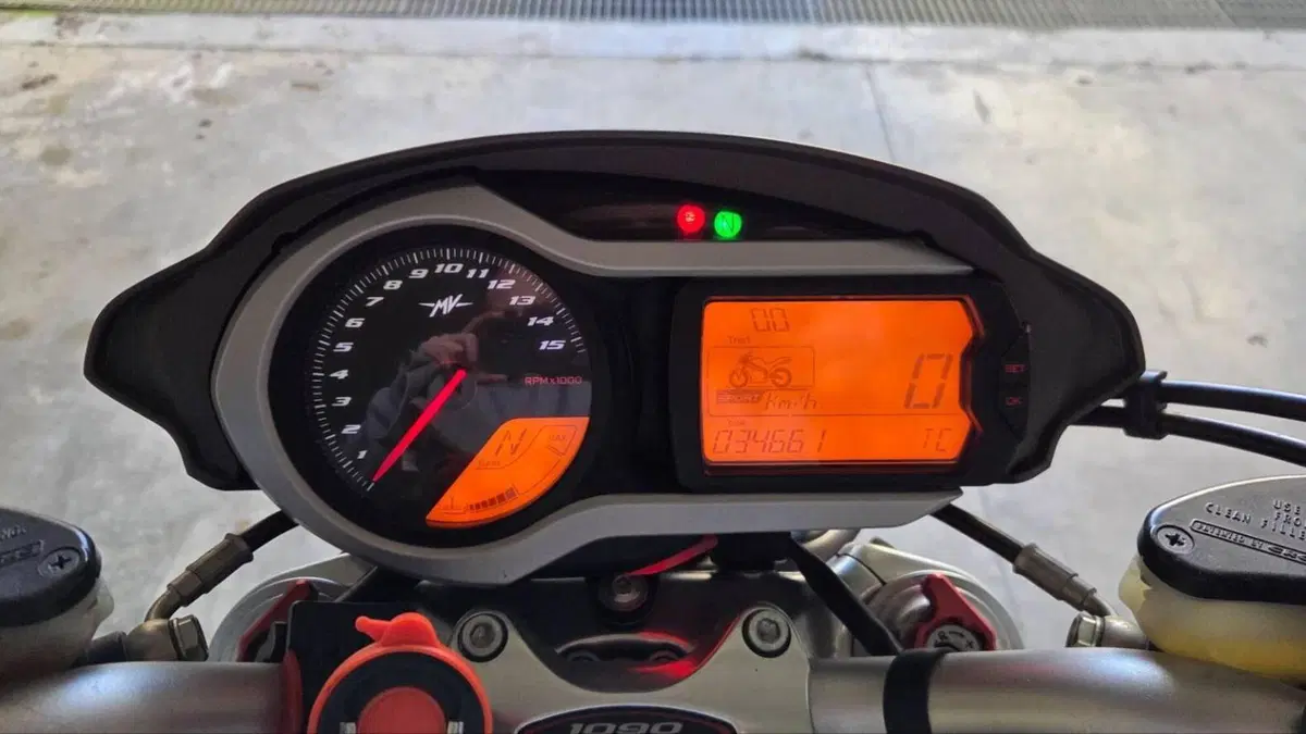 MV Agusta Brutale 1090 RR (2009 - 15)  (7)