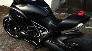 Ducati Diavel 1200 (2014 - 16)  (2)
