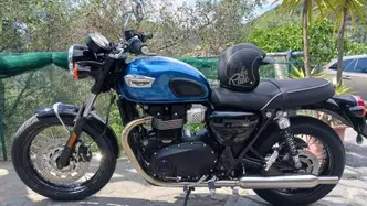 Triumph Bonneville T100 Chrome Edition (2023) usata