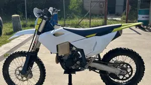 Husqvarna FE 250 (2025)  (3)