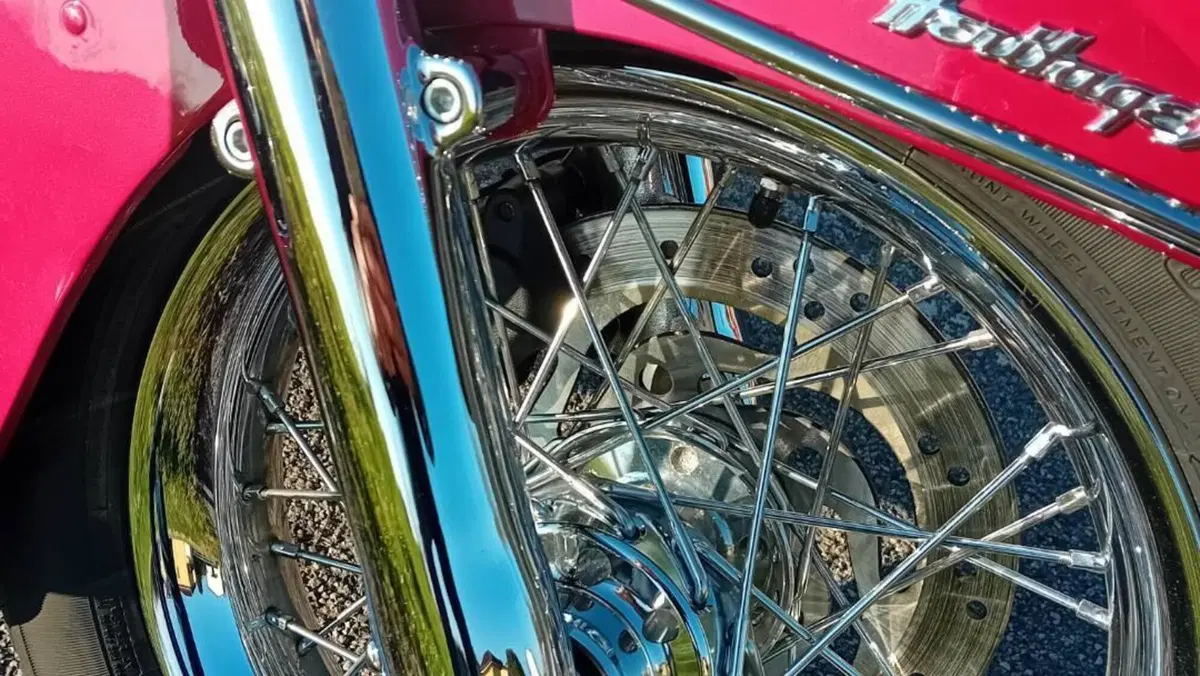 Harley-Davidson 1584 Heritage Classic (2008 - 10) - FLSTC  (10)