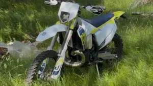 Husqvarna TE 300i (2023)  (3)