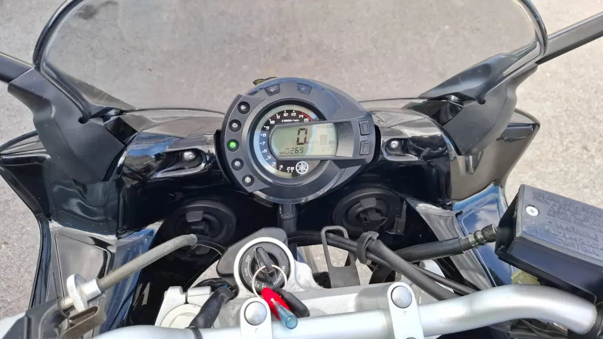 Yamaha FZ6 Fazer (2004 - 07)  (8)