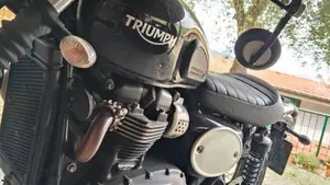 Triumph Street Scrambler 900 (2017 - 18)  (2)