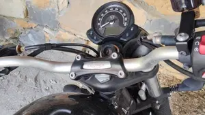 Triumph Street Scrambler 900 (2017 - 18)  (3)